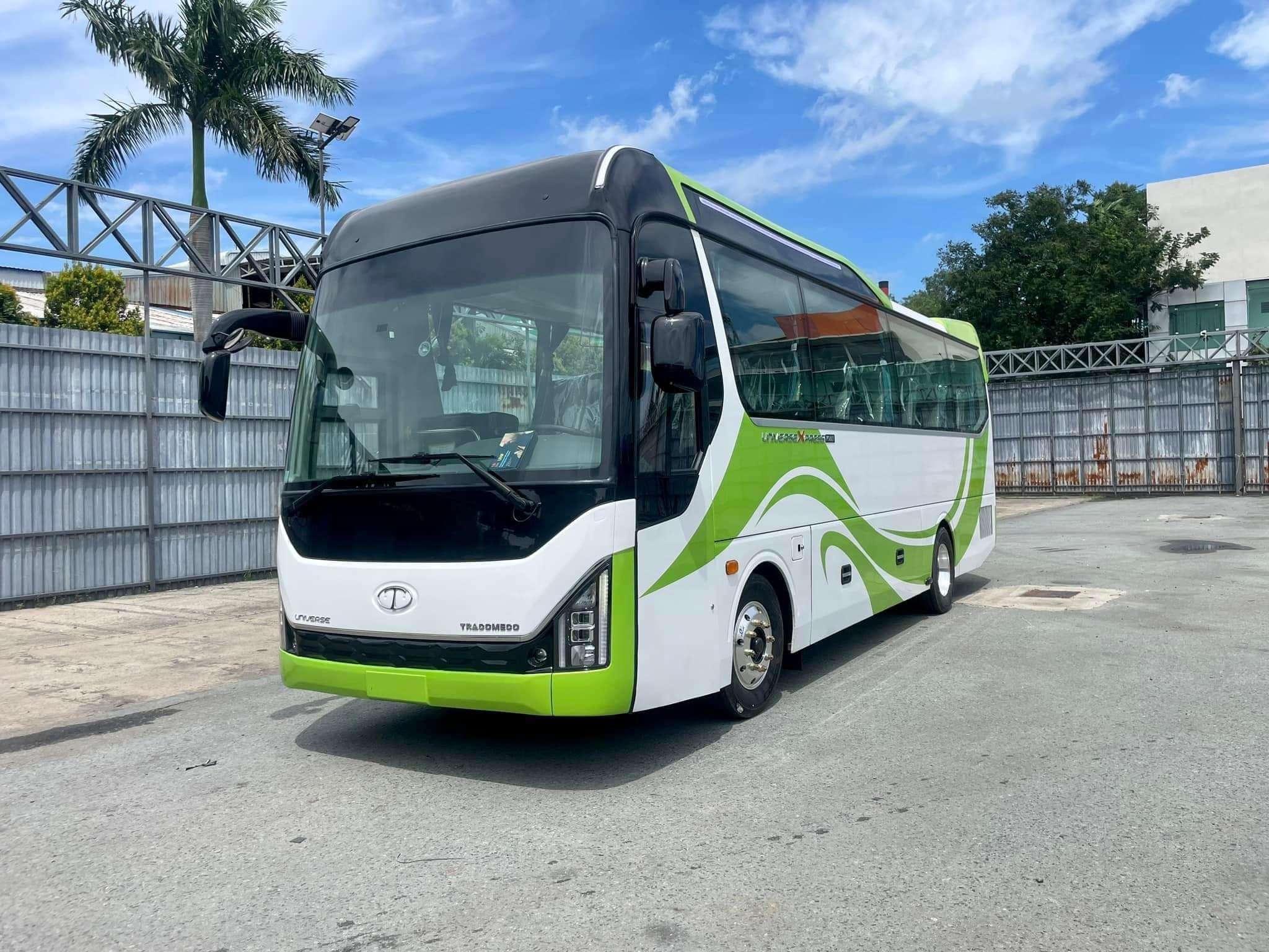 Universe 29 chỗ